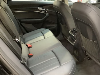 Used Audi e-tron 2022 for sale - 76973289: Photo