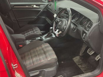 Used Volkswagen Golf 2016 for sale - 78973386: Photo