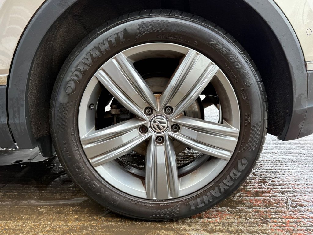 Used Volkswagen Tiguan 2017 for sale - 77212416: Photo 22