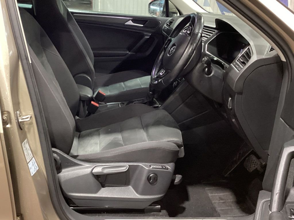 Used Volkswagen Tiguan 2017 for sale - 77212416: Photo 3