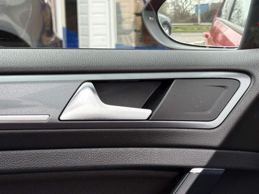 Used Volkswagen Golf 2017 for sale - 77250281: Photo 27