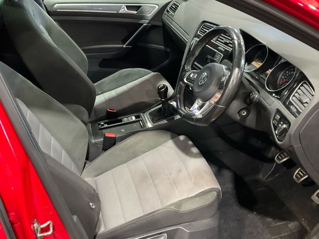 Used Volkswagen Golf 2017 for sale - 77250281: Photo 3