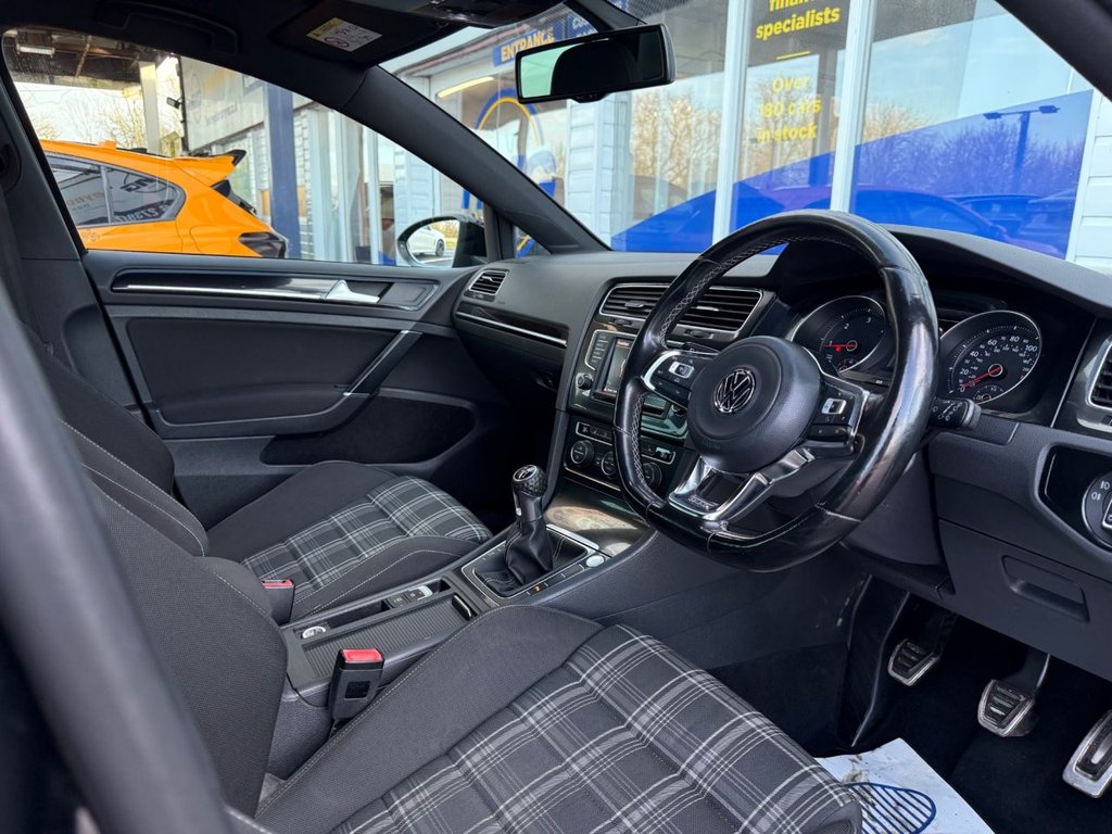 Used Volkswagen Golf 2016 for sale - 77421840: Photo 10