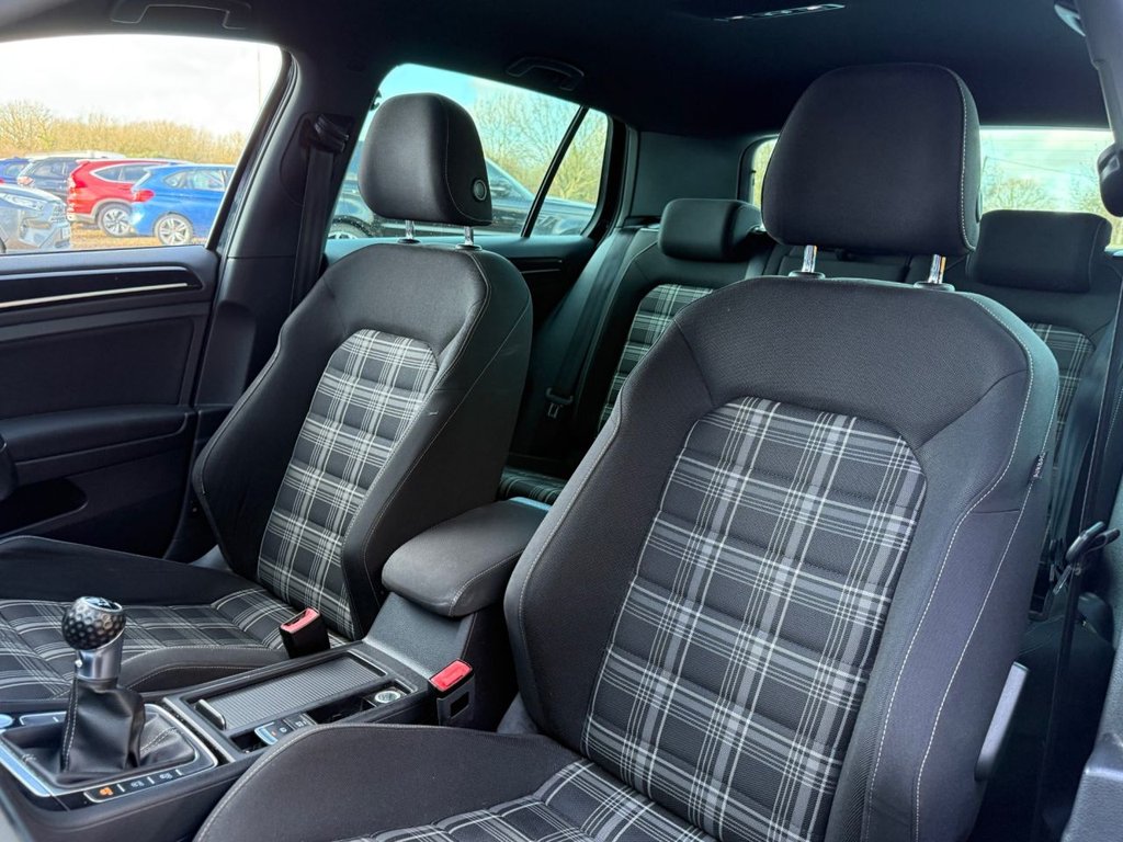 Used Volkswagen Golf 2016 for sale - 77421840: Photo 18