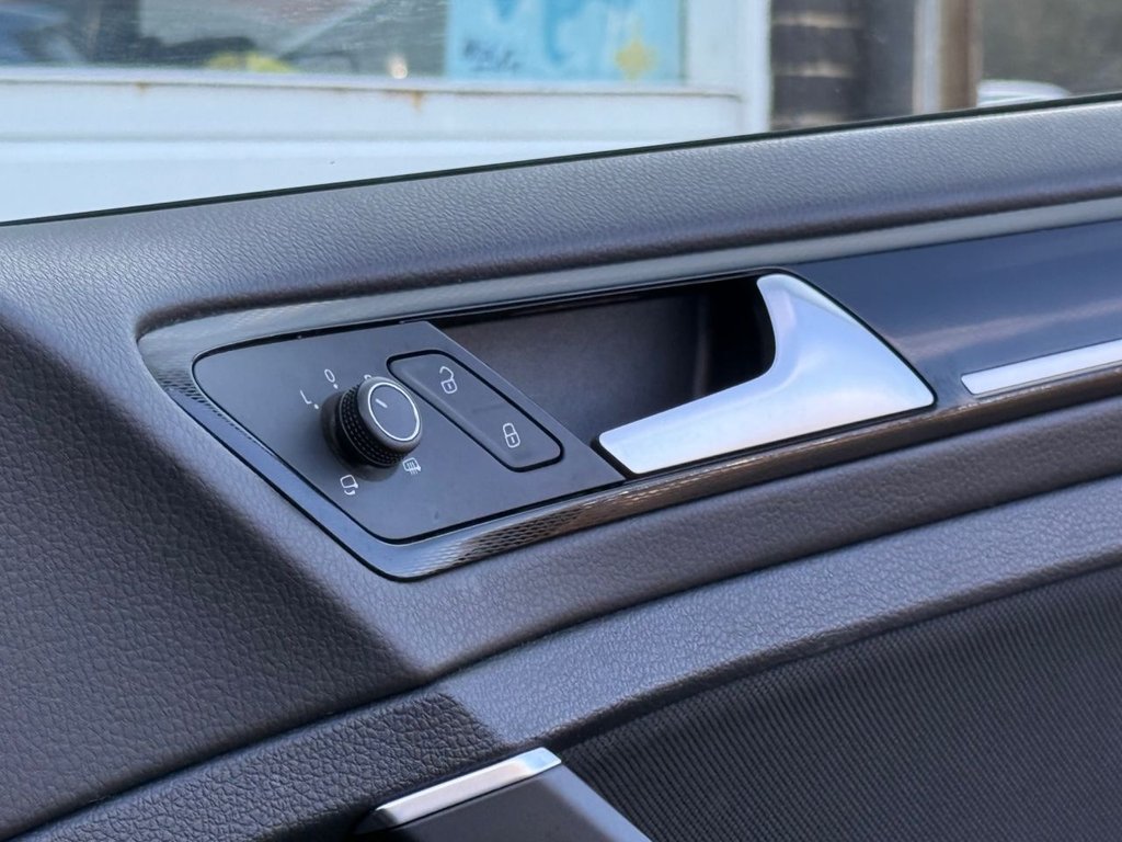 Used Volkswagen Golf 2016 for sale - 77421840: Photo 34