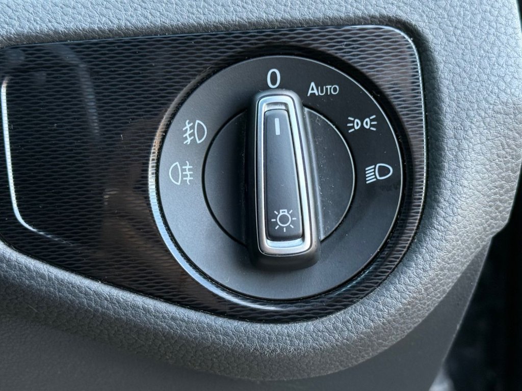 Used Volkswagen Golf 2016 for sale - 77421840: Photo 35