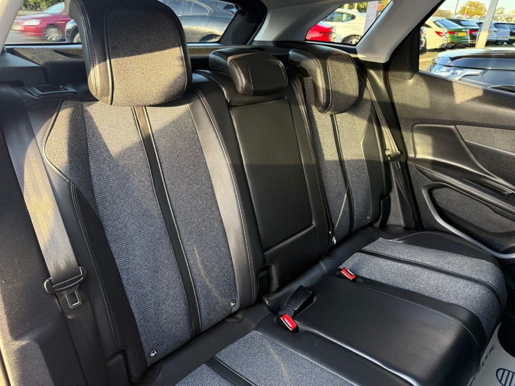 Used Peugeot 3008 2018 for sale - 76386686: Photo 14