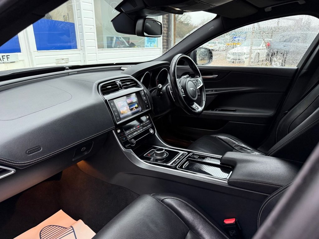 Used Jaguar XE 2017 for sale - 77936259: Photo 17