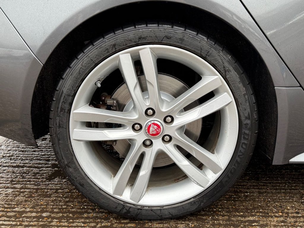 Used Jaguar XE 2017 for sale - 77936259: Photo 21