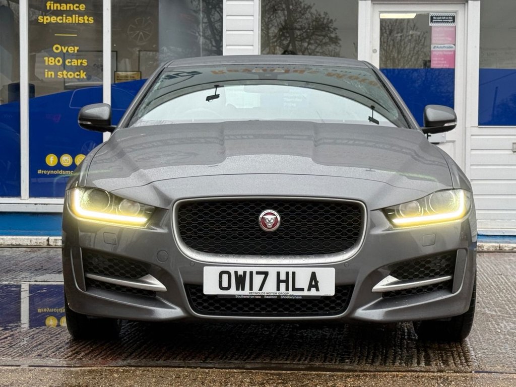 Used Jaguar XE 2017 for sale - 77936259: Photo 3