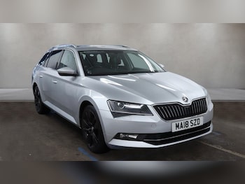 Used Skoda Superb 2018 for sale - 77835735: Photo