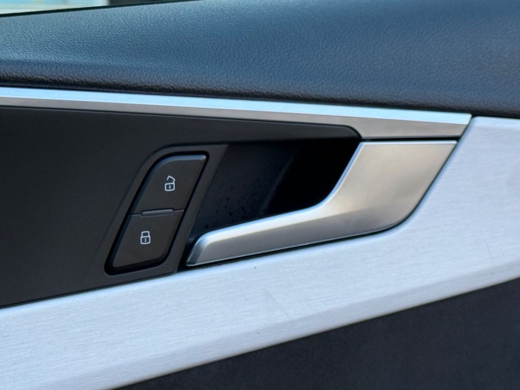 Used Audi A4 Avant 2019 for sale - 76950513: Photo 31