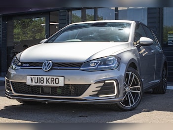 Used Volkswagen Golf 2018 for sale - 78737782: Photo
