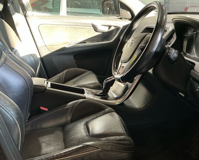 Used Volvo XC60 2016 for sale - 77121365: Photo 3