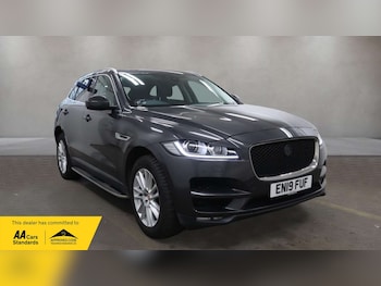 Used Jaguar F-Pace 2019 for sale - 79489786: Photo