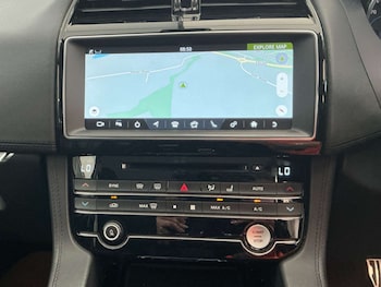 Used Jaguar F-Pace 2019 for sale - 79489786: Photo