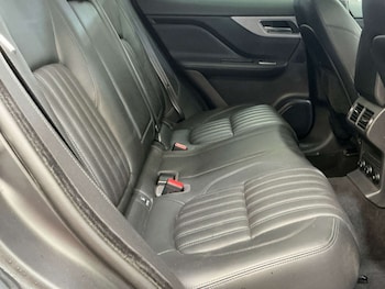 Used Jaguar F-Pace 2019 for sale - 79489786: Photo