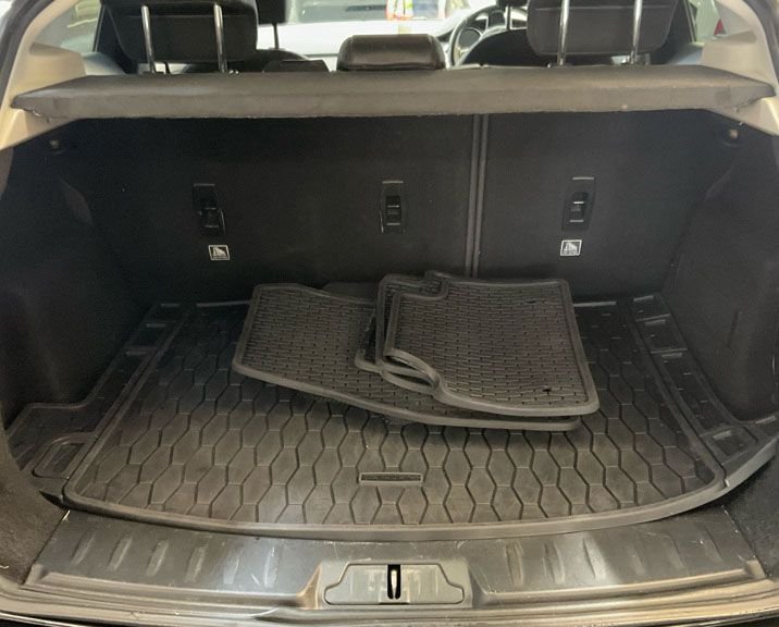 Used Jaguar E-Pace 2018 for sale - 76841692: Photo 5