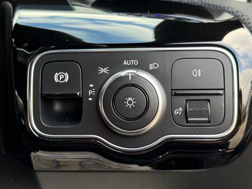 Used Mercedes-Benz CLA 2020 for sale - 76385995: Photo 35