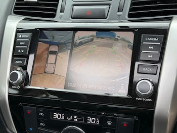 Used Nissan Navara 2021 for sale - 77642220: Photo