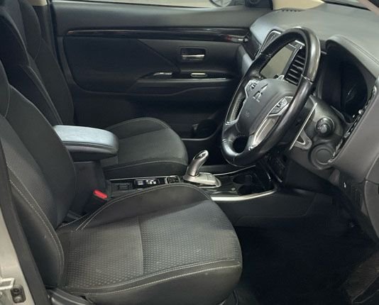Used Mitsubishi Outlander 2019 for sale - 77088862: Photo 3