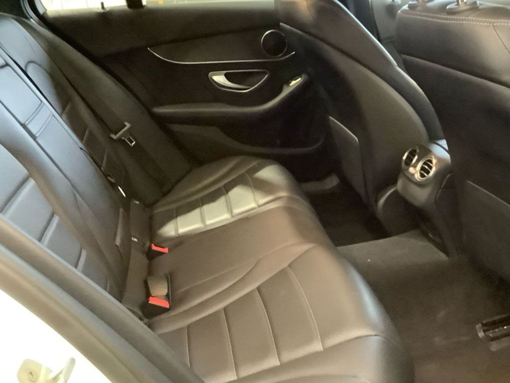 Used Mercedes-Benz C Class 2016 for sale - 77212407: Photo 4