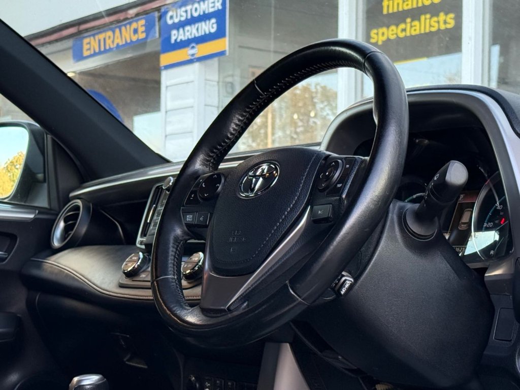 Used Toyota RAV4 2017 for sale - 76496293: Photo 19
