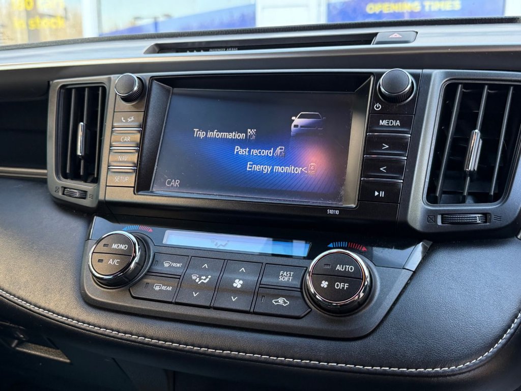 Used Toyota RAV4 2017 for sale - 76496293: Photo 26