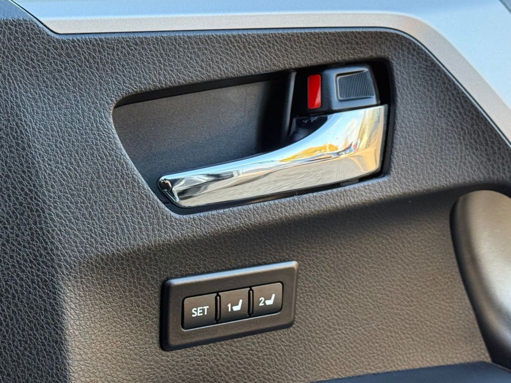 Used Toyota RAV4 2017 for sale - 76496293: Photo 28