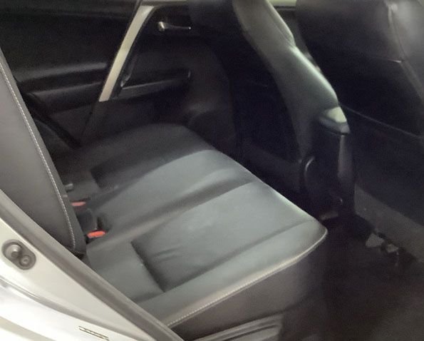 Used Toyota RAV4 2017 for sale - 76496293: Photo 4