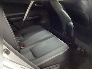 Used Toyota RAV4 2017 for sale - 76496293: Photo