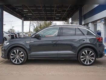 Used Volkswagen T-Roc 2019 for sale - 78256136: Photo