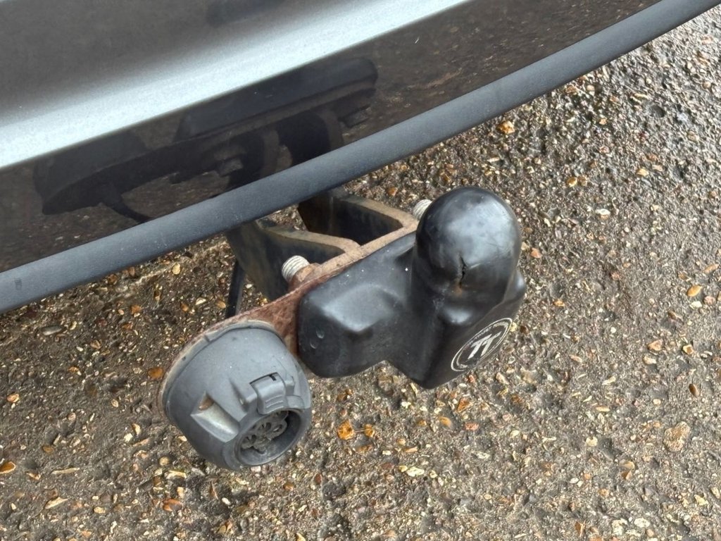 Used Volkswagen Sharan 2017 for sale - 76934738: Photo 36