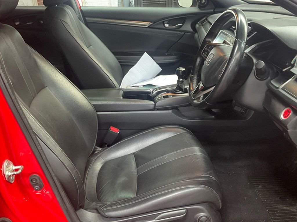 Used Honda Civic 2018 for sale - 77693487: Photo 3