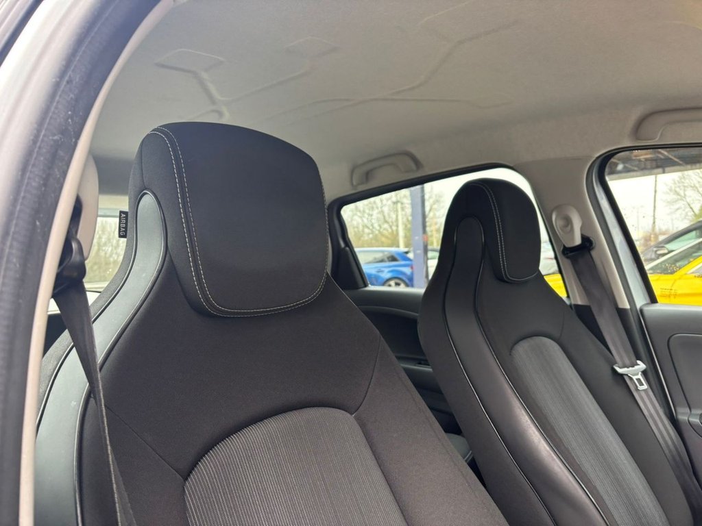 Used Renault Zoe 2019 for sale - 76581964: Photo 2