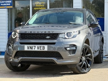 Used Land Rover Discovery Sport 2017 for sale - 75877515: Photo