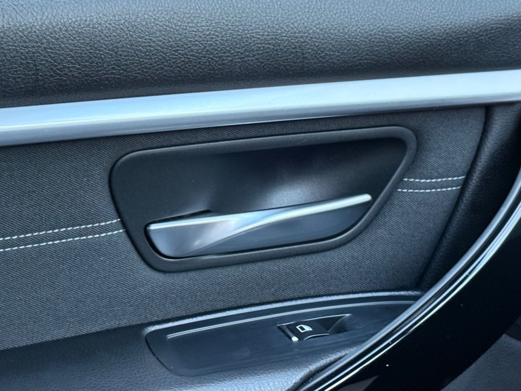 Used BMW 3 Series 2017 for sale - 76546610: Photo 32