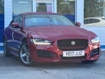 Used Jaguar XE 2017 for sale - 77383584: Photo