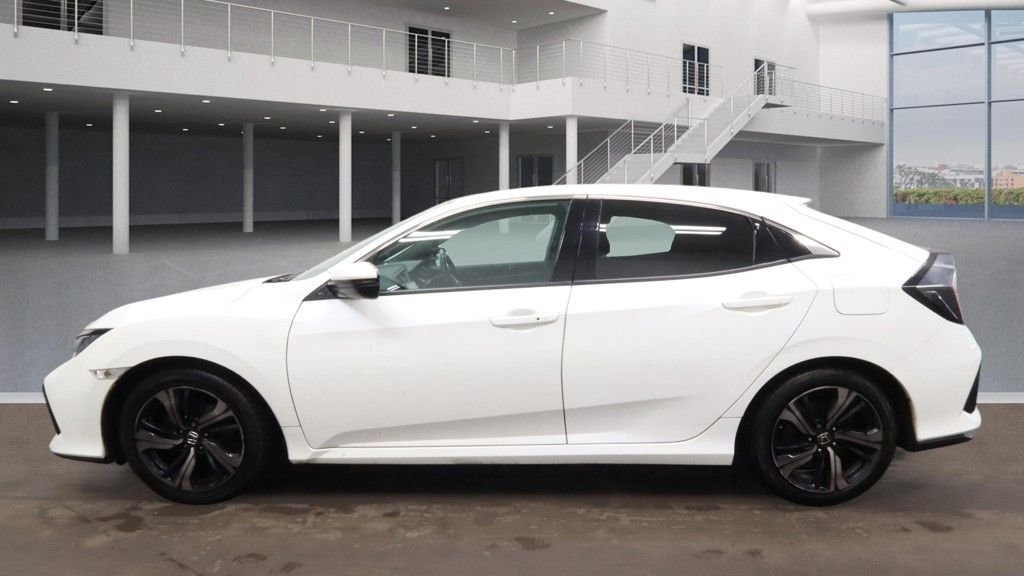 Used Honda Civic 2017 for sale - 77655216: Photo 13