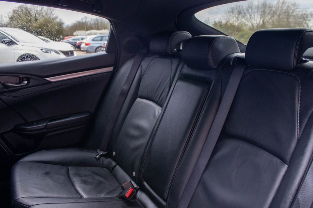 Used Honda Civic 2017 for sale - 77655216: Photo 23