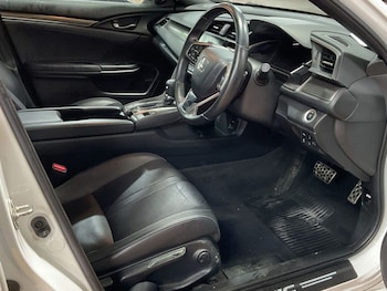 Used Honda Civic 2017 for sale - 77655216: Photo