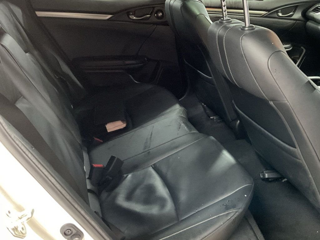 Used Honda Civic 2017 for sale - 77655216: Photo 4