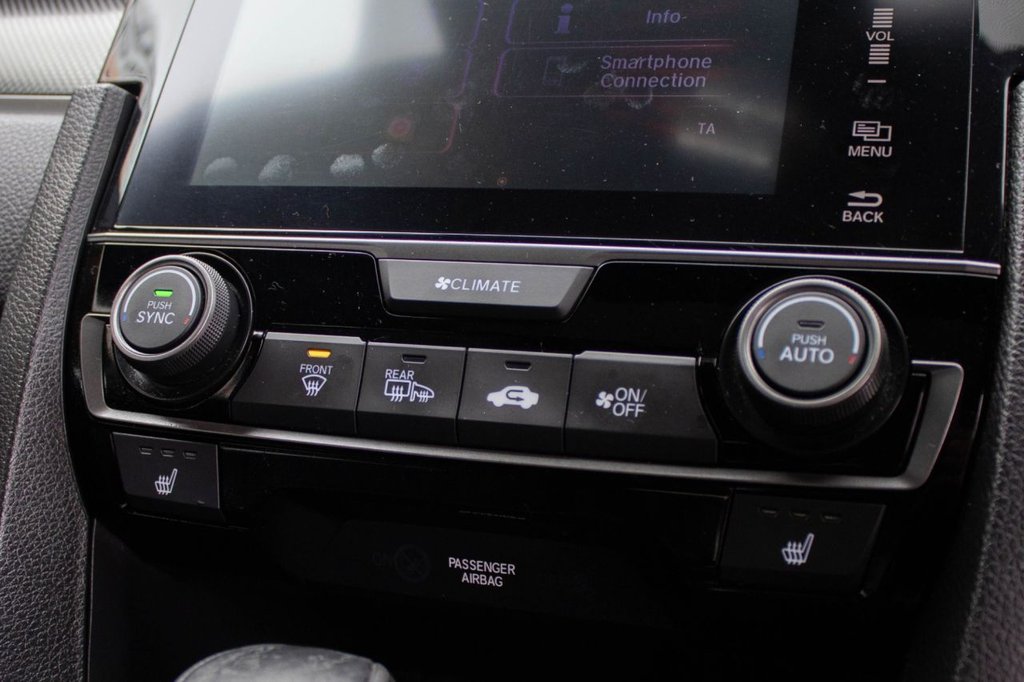 Used Honda Civic 2017 for sale - 77655216: Photo 40