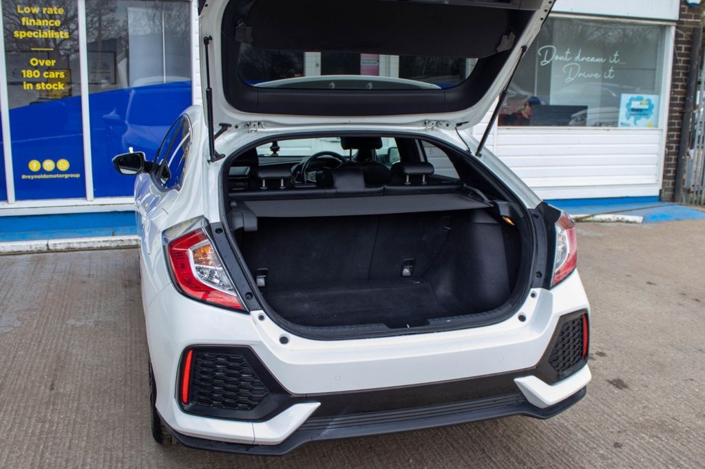 Used Honda Civic 2017 for sale - 77655216: Photo 46