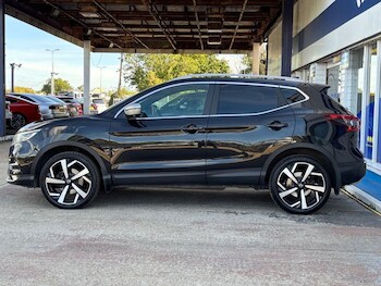Used Nissan Qashqai 2018 for sale - 77383886: Photo