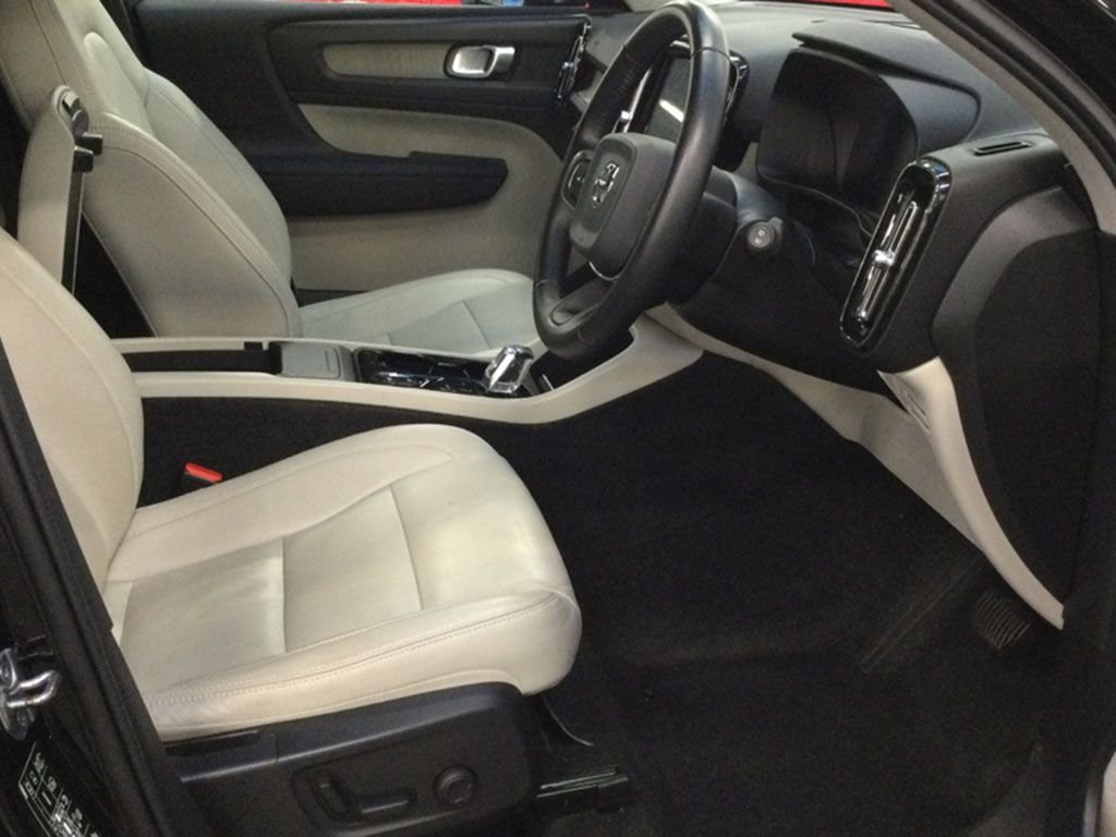 Used Volvo XC40 2020 for sale - 76698316: Photo 3