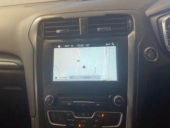 Used Ford Mondeo 2018 for sale - 76185131: Photo 2
