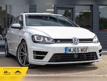 Used Volkswagen Golf 2015 for sale - 78917552: Photo