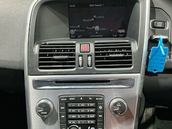 Used Volvo XC60 2017 for sale - 77355762: Photo