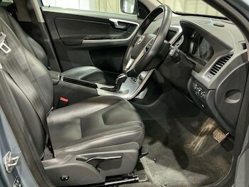 Used Volvo XC60 2017 for sale - 77355762: Photo